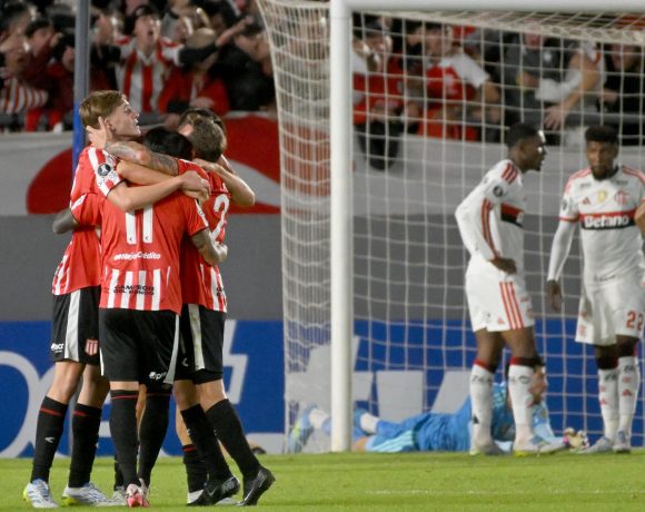 pronóstico Estudiantes vs Corinthians